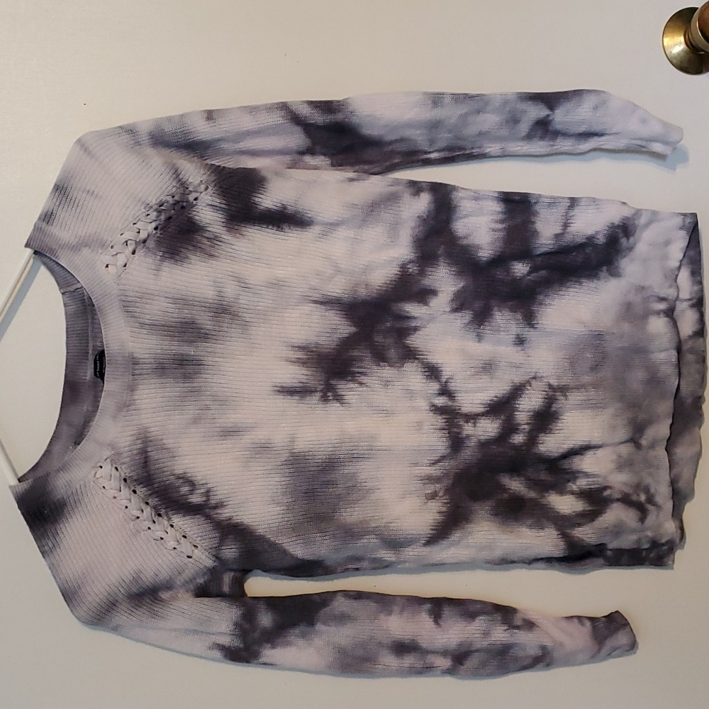 American Eagle outfitters women's XS black and white tie-dye sweater